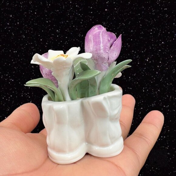 Crown Fine Bone China England Flower Porcelain Bouquet White Boot Hand Painted - Picture 9 of 10